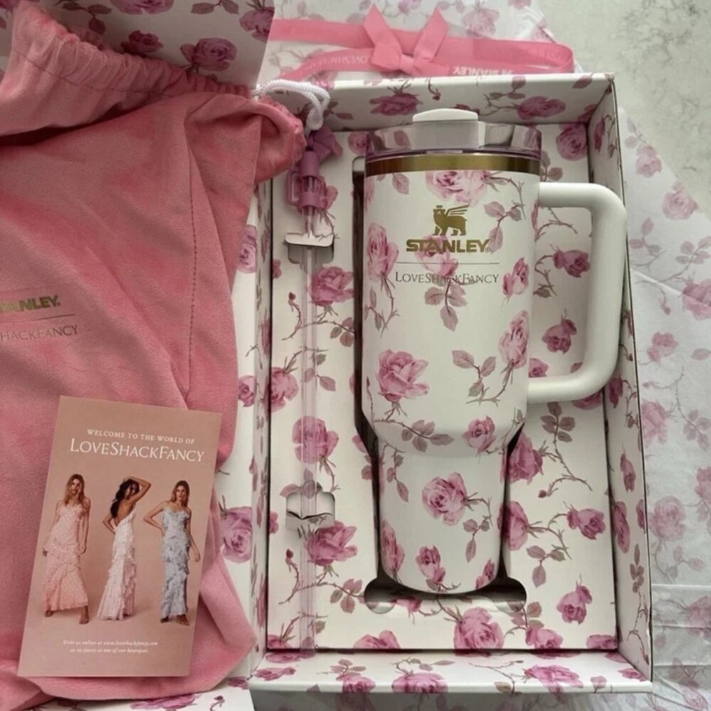 🌸Stanley x Love Shack Fancy Ribbon Rosa 40oz Quencher BRAND NEW🌸